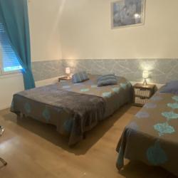 Chambre Lit Double + 1 lit 80